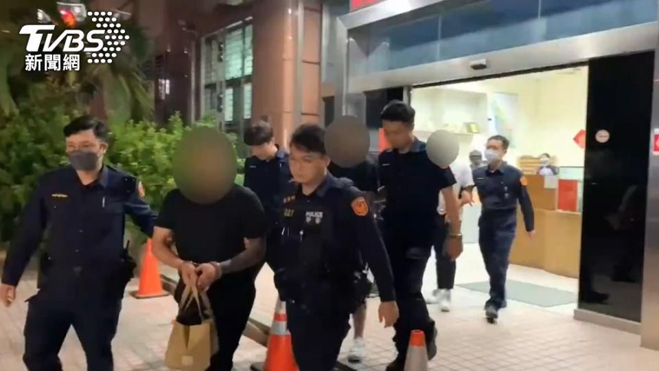 警方將劉男等3人移送法辦。（圖／TVBS）