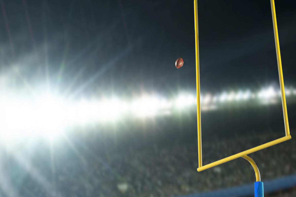 How to Stream Super Bowl 2023 for Free - The Plug - HelloTech