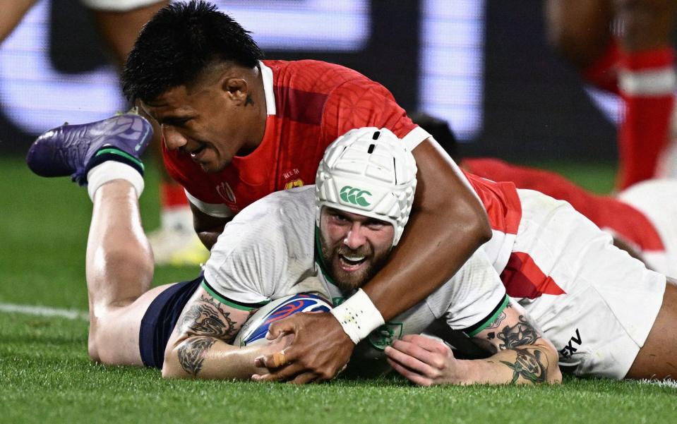 Mack Hansen scores the pick of Ireland's tries