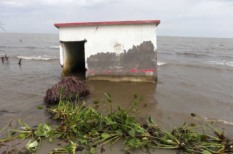 FILE PHOTO: Mexican village blames climate change as sea swallows its homes, in El Bosque