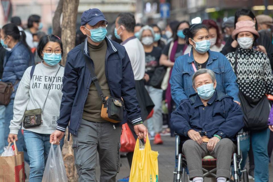 本港今日新增21宗確診個案，其中8宗與本地早前確診的個案相關。