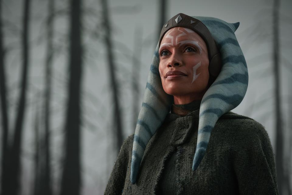 Ahsoka Tano (Rosario Dawson) in Lucasfilm's THE MANDALORIAN, season two, exclusively on Disney+. © 2021 Lucasfilm Ltd. & ™. All Rights Reserved.