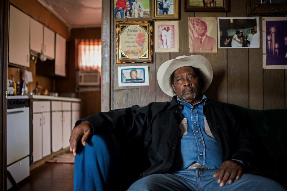 <p>Cowboy Frank Simpson poses for a portrait at home in Shelby, Miss., November 2017. (Photograph by Rory Doyle) </p>