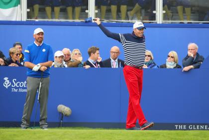 AUCHTERARDER, SCOTLAND - SEPTEMBER 28: Thomas Bjorn of Europe smiles with Matt Kuchar of the United States on the 1st tee during the Singles Matches of the 2014 Ryder Cup on the PGA Centenary course at the Gleneagles Hotel on September 28, 2014 in Auchterarder, Scotland. (Photo by Andrew Redington/Getty Images)