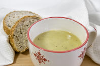 <p>Simple, filling and easy to whip up and take to work, leek and potato soup is a classic. You could even go all gourmet and add a swirl of cream to liven up your work lunch [Photo: Getty] </p>