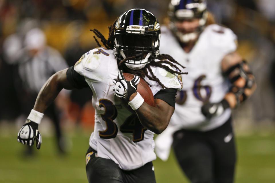 Baltimore Ravens running back Alex Collins has the potential to outperform his ADP behind a revamped offensive line. (AP Photo/Keith Srakocic)