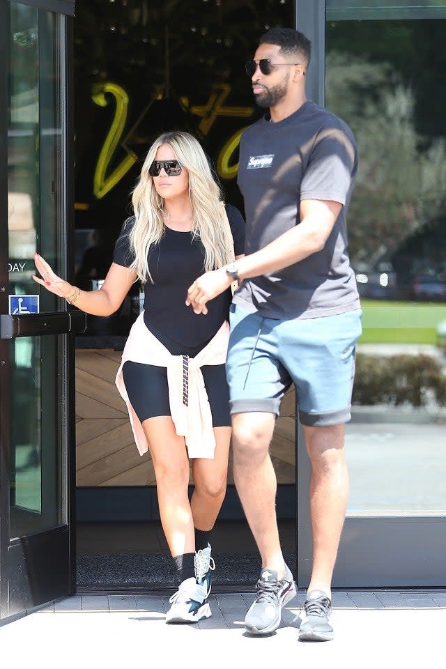 Khloe Kardashian Woodland Hills January 3, 2020 – Star Style