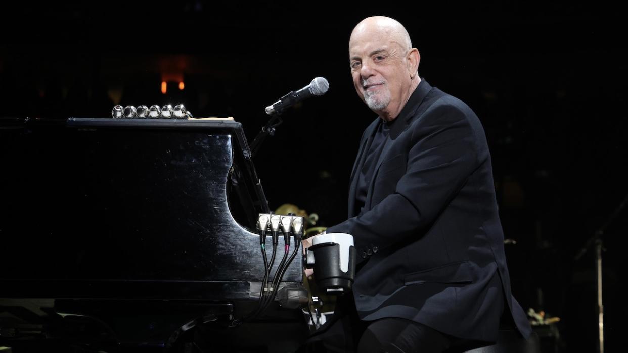  Billy Joel. 