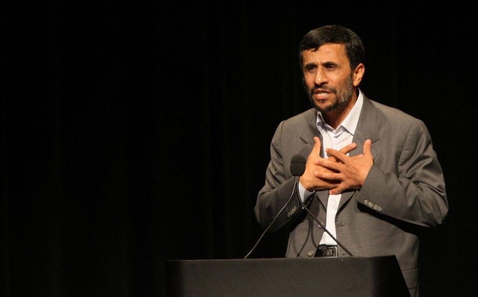 Iran's former President Mahmoud Ahmadinejad lectures students in New York