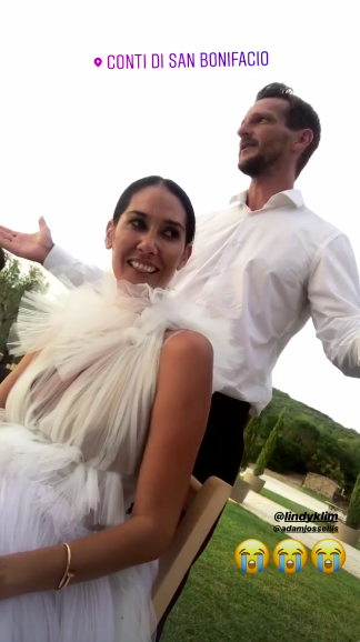Lindy Klim and Adam Ellis have tied the knot in Tuscany, Italy. Source: Instagram/annariches