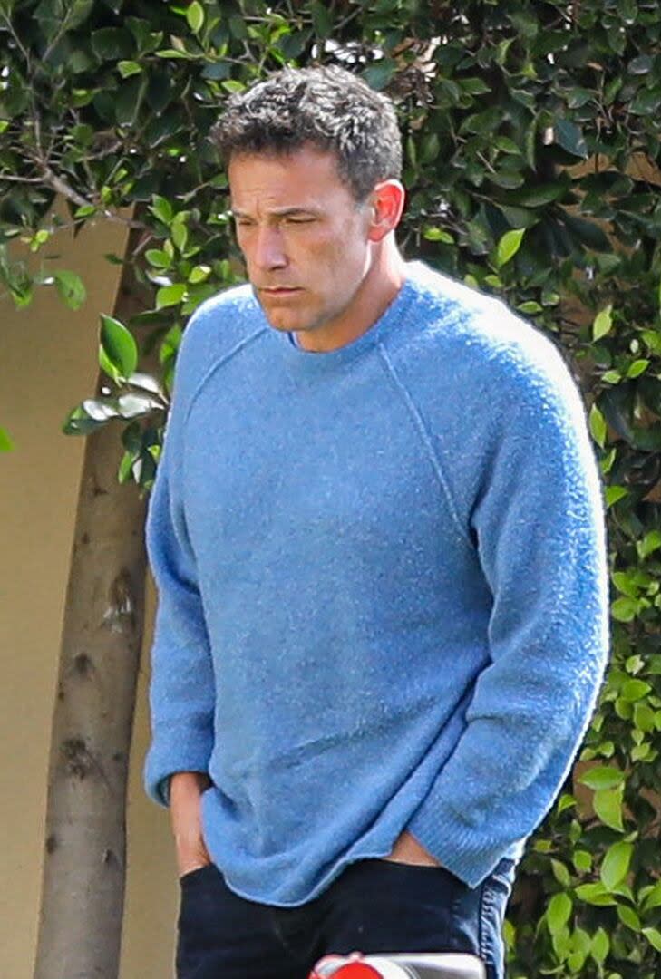 Ben Affleck, haciendo una vida no tan cercana a los flashes