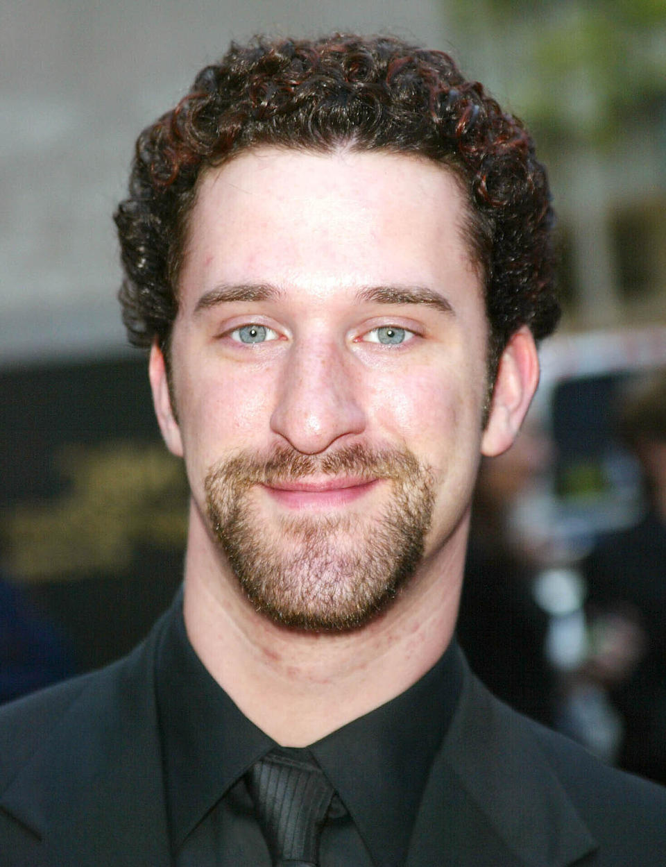 Actor <a href="https://www.huffpost.com/topic/dustin-diamond" target="_blank" rel="noopener noreferrer">Dustin Diamond,</a> who became a teen TV icon portraying Screech on <a href="https://www.huffpost.com/topic/saved-by-the-bell" target="_blank" rel="noopener noreferrer">&ldquo;Saved by the Bell,&rdquo;</a> died Monday from cancer.   (Photo: STRF/STAR MAX/IPx)