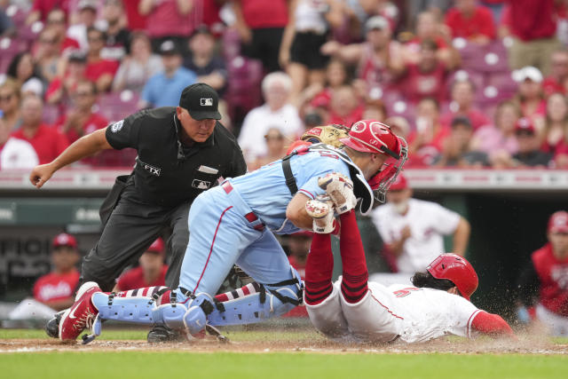 Goldschmidt drives in three to reach 1,002 RBIs, Cards beat Reds 6