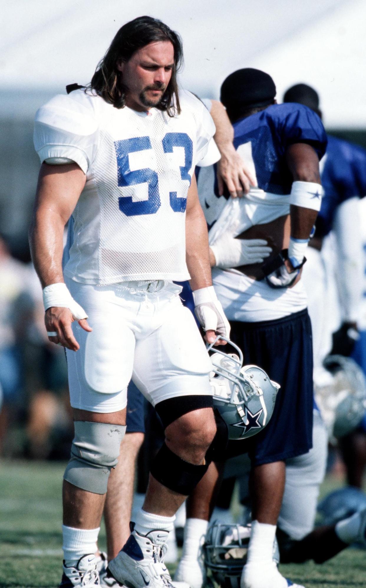 Cathedral Prep graduate Mark Stepnoski was the starting center for the 1992 Dallas Cowboys when they routed the Buffalo Bills 52-17 in Super Bowl XXVII at the Rose Bowl in Pasadena, California.