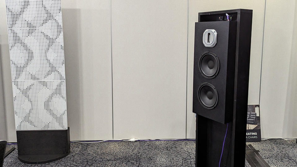 Elementi speakers