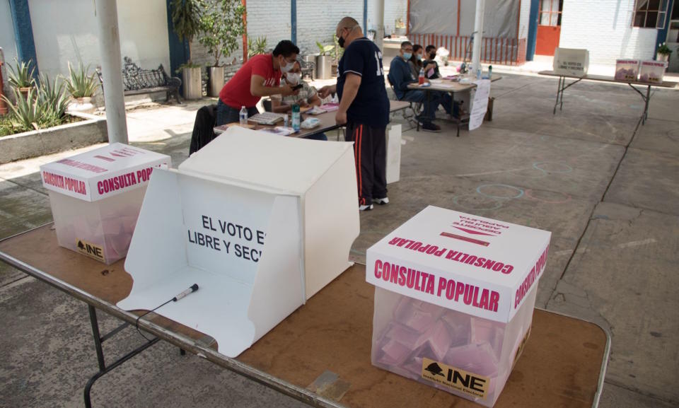 Concluye la jornada de consulta popular, el INE inicia con el conteo de votos