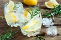 <p>Gin’s make-up can help stop aching joints and other serious conditions including rheumatoid arthritis. Tip: gin-soaked raisins are your best bet.<br><i>[Photo: Getty]</i> </p>