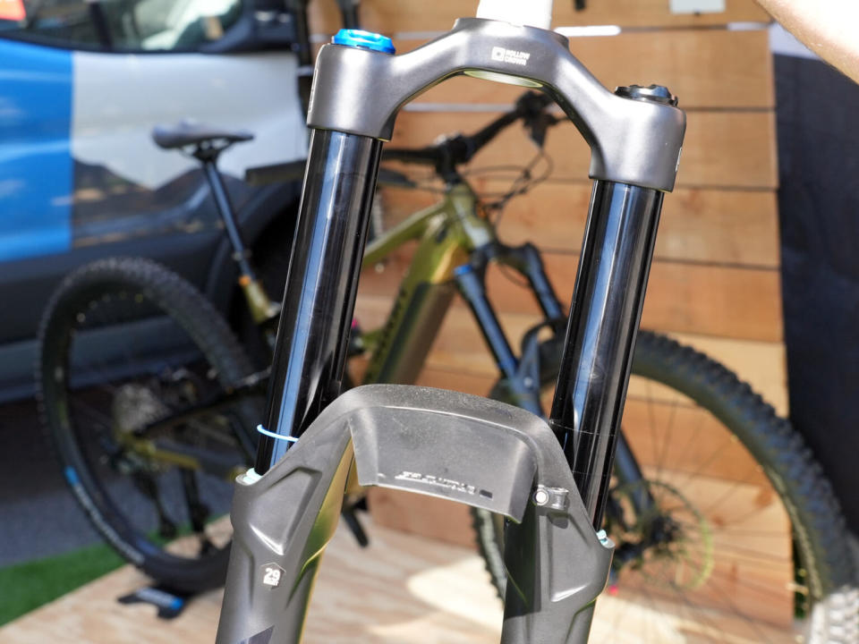 closeup details of new 2025 SR Suntour Durolux 38 enduro fork