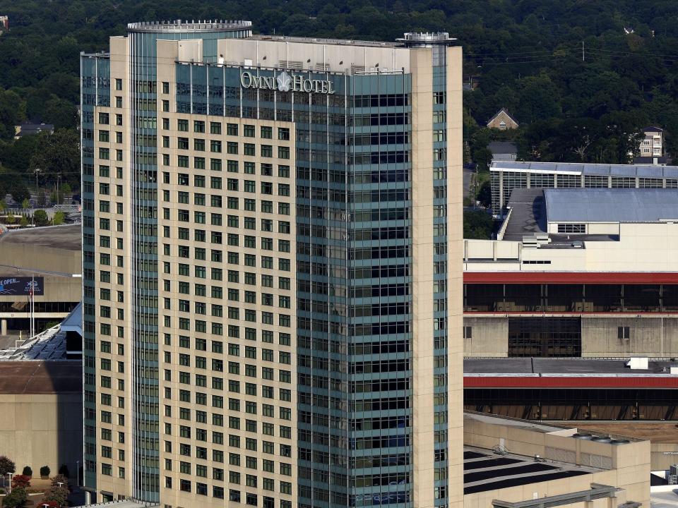 exterior shot of the omni hotel in atlanta georgia