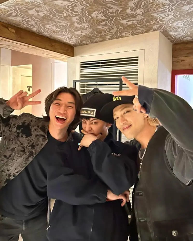▲大聲（左起）、GD、太陽還是BIGBANG成員，只是不隸屬同一間公司。（圖／翻攝GD IG）