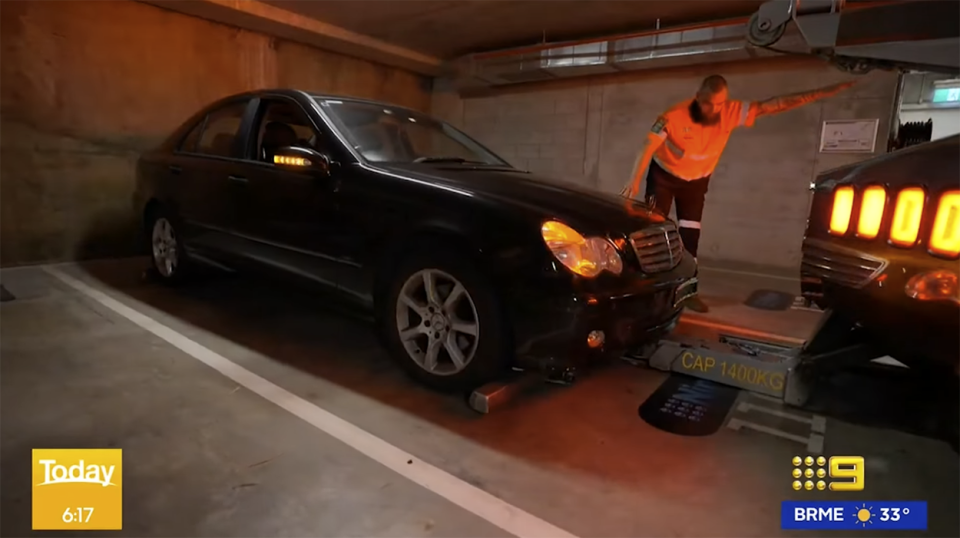 Allison Langdon's car gets towed