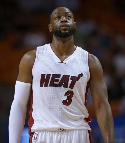 Dwyane Wade will receive a two-year, $47.5 million contract with the Bulls. (AP)