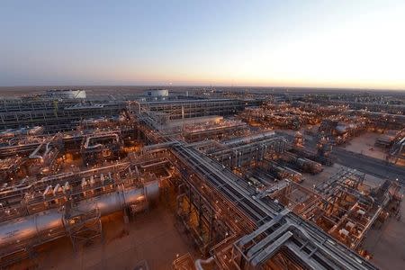 A view shows Saudi Aramco's khurais mega project, Saudi Arabia February 5, 2013. Picture taken February 5, 2013.. Saudi Aramco/Handout via REUTERS