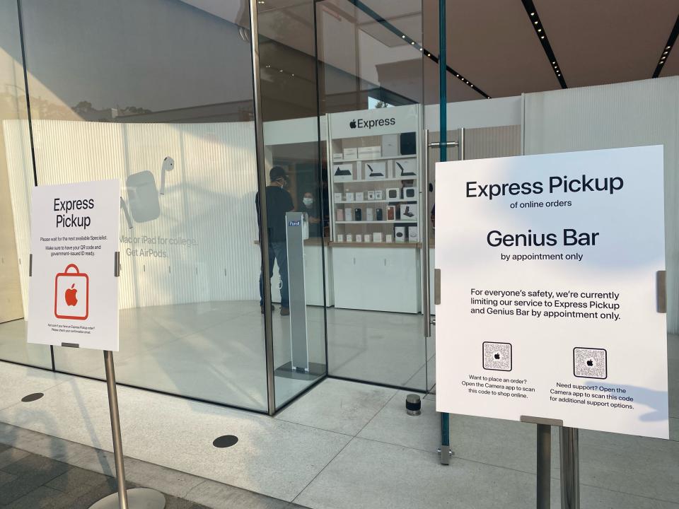 Apple Express store in Burlingame, California