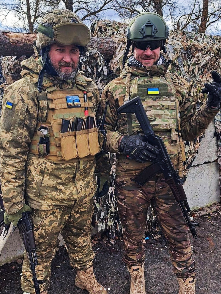 Viktoriia Onopriienko's father Maksym, left, has served with the Ukrainian military since the Russian invasion in Feb. 2022. 
 (Viktoriia_Onopriienko
 / Instagram)