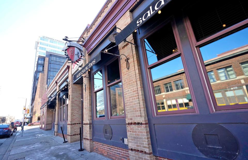 Longtime downtown Milwaukee restaurant and bar Flannery’s, at 425 E. Wells St., closed just three months after the building that houses it was sold.