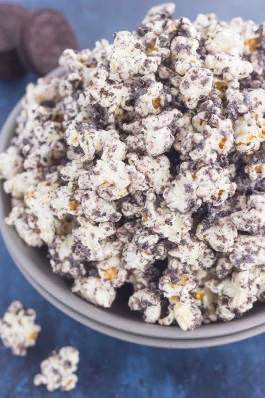 <p>Pumpkin ‘n Spice</p><p>This popcorn is an easy sweet treat that’s ready in less than 10 minutes. Popcorn is coated with creamy white chocolate and sprinkled with crushed Oreo cookies. This is the ultimate treat for when those snack attacks strike! </p><p><strong>Get the recipe: <a href="https://www.pumpkinnspice.com/cookies-cream-popcorn/" rel="nofollow noopener" target="_blank" data-ylk="slk:Cookies and Cream Popcorn;elm:context_link;itc:0;sec:content-canvas" class="link ">Cookies and Cream Popcorn</a></strong></p>