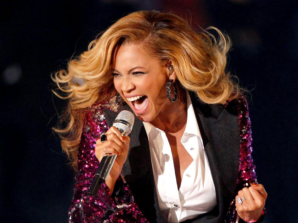 Beyonce MTV 2011 performing Love On Top AP Images