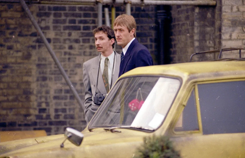 Only Fools and Horses - TV Programmes - Cast of TV Show, Behind The Scenes, 1989. Patrick Murray as Micker Pearce Nicholas Lyndhurst as Rodney Trotter . (Photo by Daily Mirror/Mirrorpix/Getty Images)