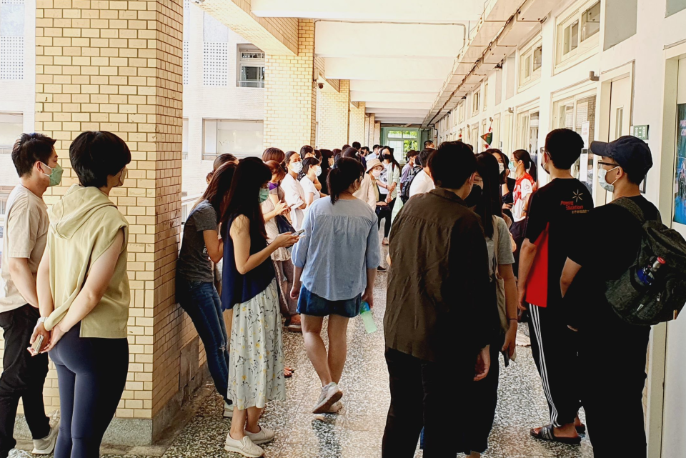 臺北市數位實中搶手，教師甄試400多人報考