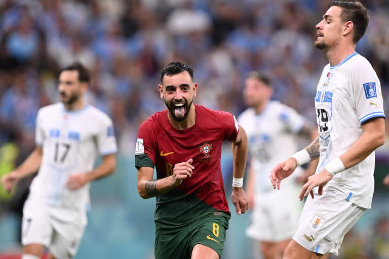 Bruno Fernandes anotó un doblete en el triunfo de Portugal sobre Uruguay por el grupo H