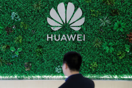 The Logo of Huawei is seen at its showroom in Shenzhen, Guangdong province, China March 29, 2019. REUTERS/Tyrone Siu