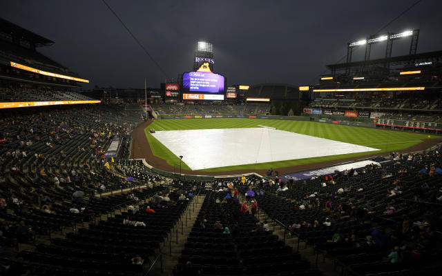 Rodgers' RBI single in 10th lifts Rockies over Giants 4-3