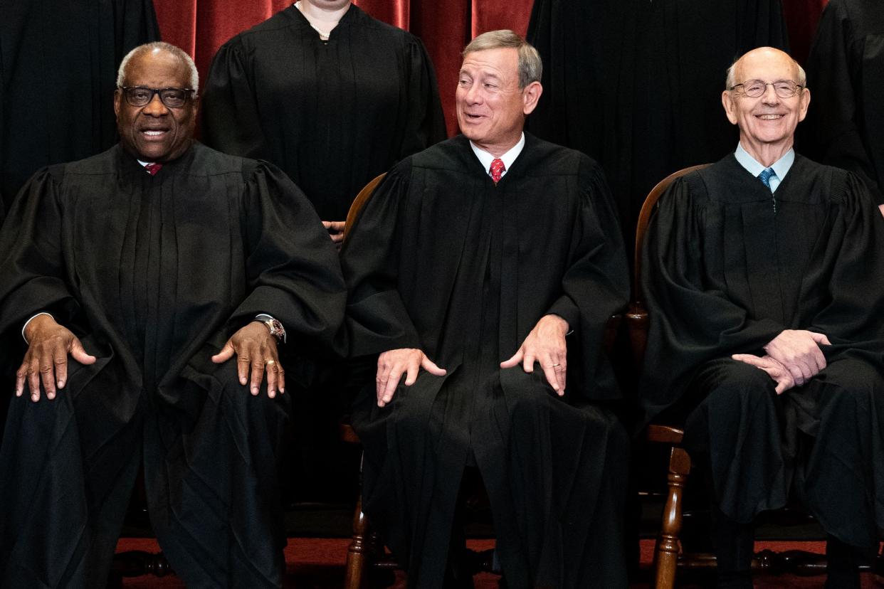 From left, Justice Clarence Thomas, Chief Justice John Roberts and Justice Stephen Breyer.