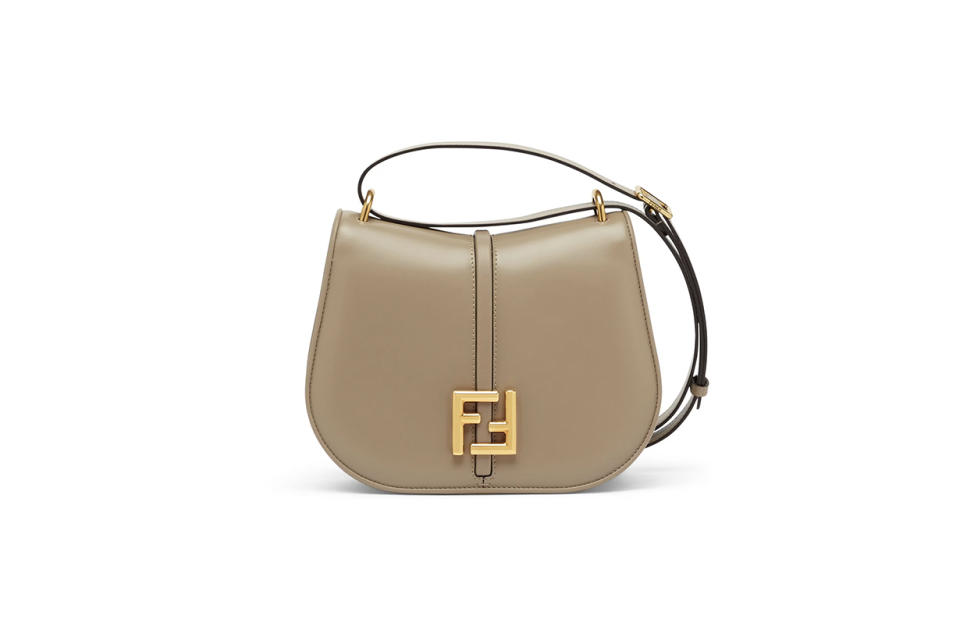 FENDI C’ Mon馬鞍包 Medium