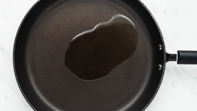 Oil heating in pan