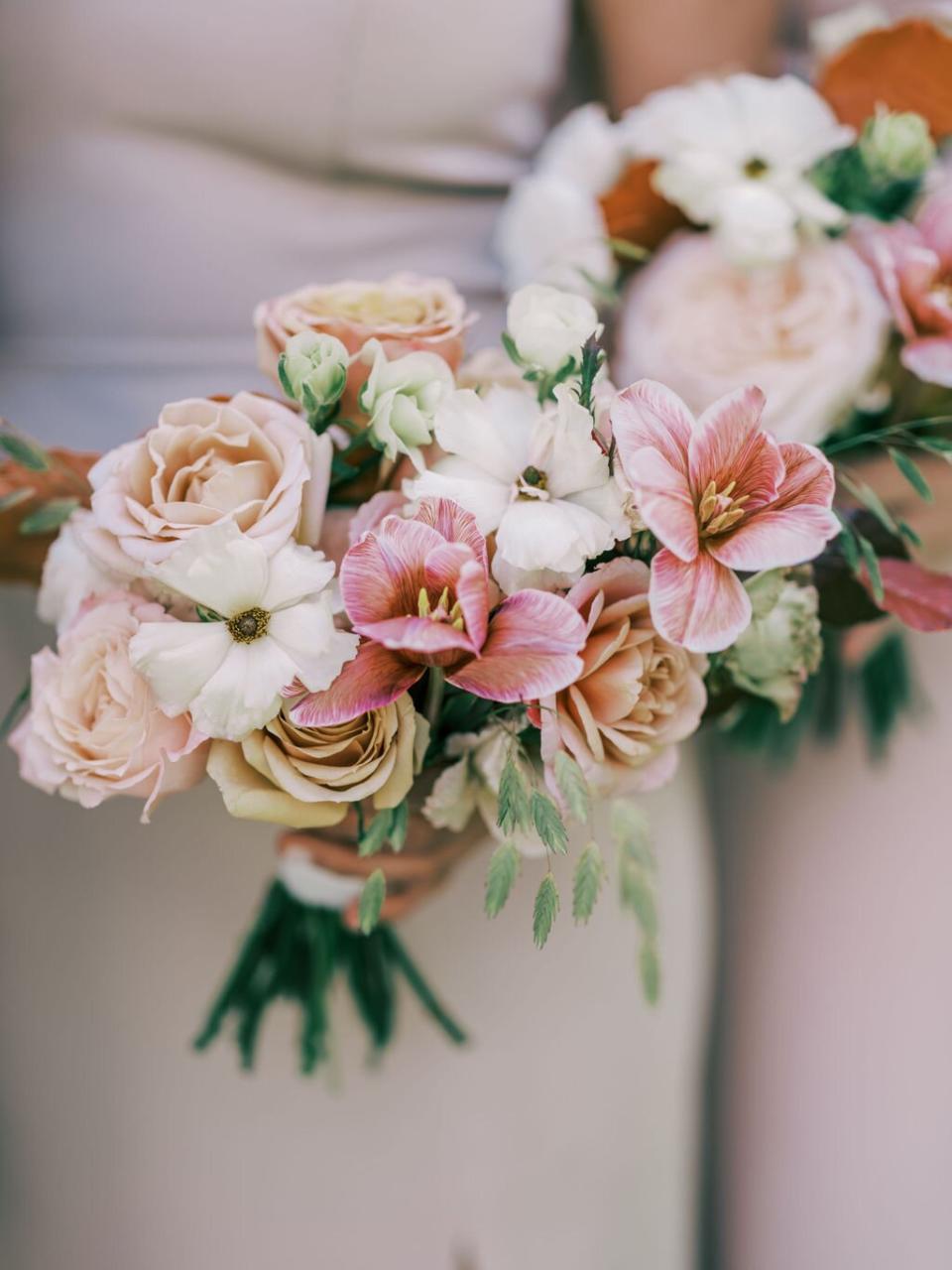 bridesmaids' bouquets