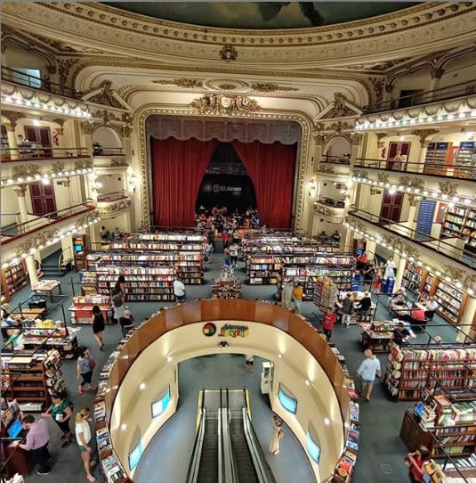 <p>Se ubica en la ciudad de Buenos Aires (Argentina) y su interior muestra las razones que la han llevado al premio.<br><br>Foto: Instagram/<a rel="nofollow noopener" href="https://www.instagram.com/p/BsYYDw_HW-Q/" target="_blank" data-ylk="slk:detectivemeli;elm:context_link;itc:0;sec:content-canvas" class="link ">detectivemeli</a> </p>