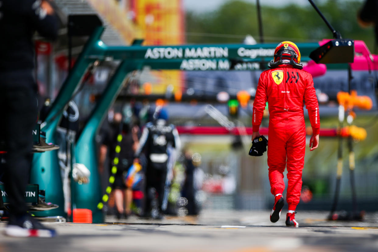 IMOLA, ITALY - APRIL 17: Carlos Sainz of Ferrari and Spain  qualifying ahead of the F1 Grand Prix of Emilia Romagna at Autodromo Enzo e Dino Ferrari on April 17, 2021 in Imola, Italy. (Photo by Peter Fox/Getty Images)