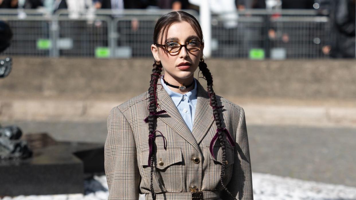 miu miu  outside arrivals paris fashion week womenswear springsummer 2024