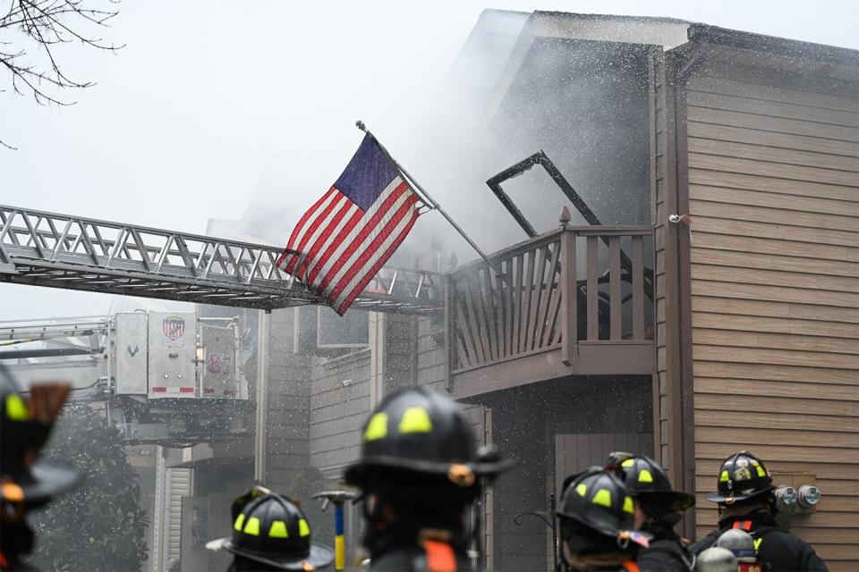 https://twitter.com/FDNY/status/1626720687246155776/photo/1    Conversation FDNY @FDNY Fire Commissioner Laura Kavanagh and Chief of Department John Hodgens provide an update on this afternoon’s 4-alarm fire at 88 Shotwell Avenue on Staten Island. Read more: http://bit.ly/3Ki3I5L