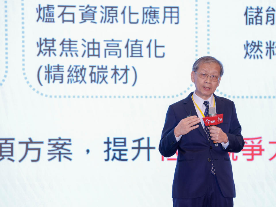 中鋼代理董事長、總經理王錫欽進行專題演講。(記者陳睿緯攝影)