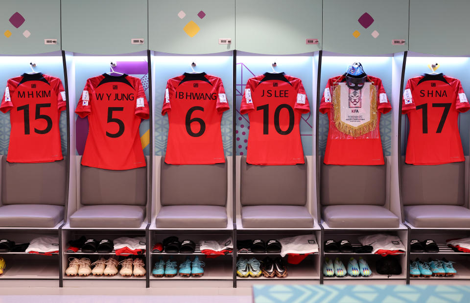 AL RAYYAN, QATAR - NOVEMBER 24: General view of the dressing room of Korea Republic prior to the FIFA World Cup Qatar 2022 Group H match between Uruguay and Korea Republic at Education City Stadium on November 24, 2022 in Al Rayyan, Qatar. (Photo by Maddie Meyer - FIFA/FIFA via Getty Images)