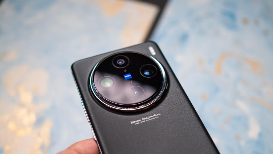 Camera island on the back of Vivo X100 Pro with Zeiss branding