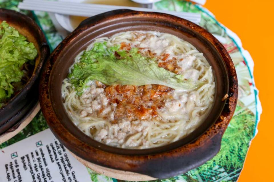 Ah Gong Minced Pork Noodle - soup bak chor mee