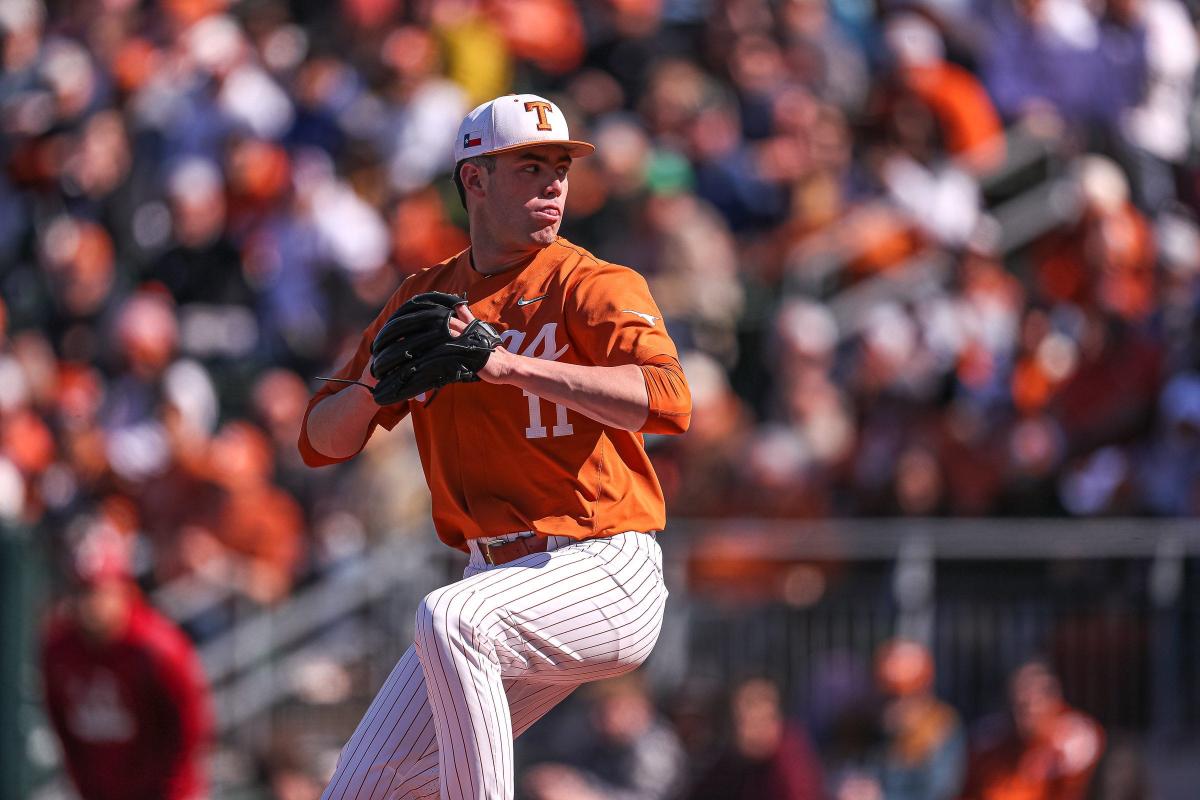 No. 2 Texas Longhorns Extend Baseball Winning Streak - Sports